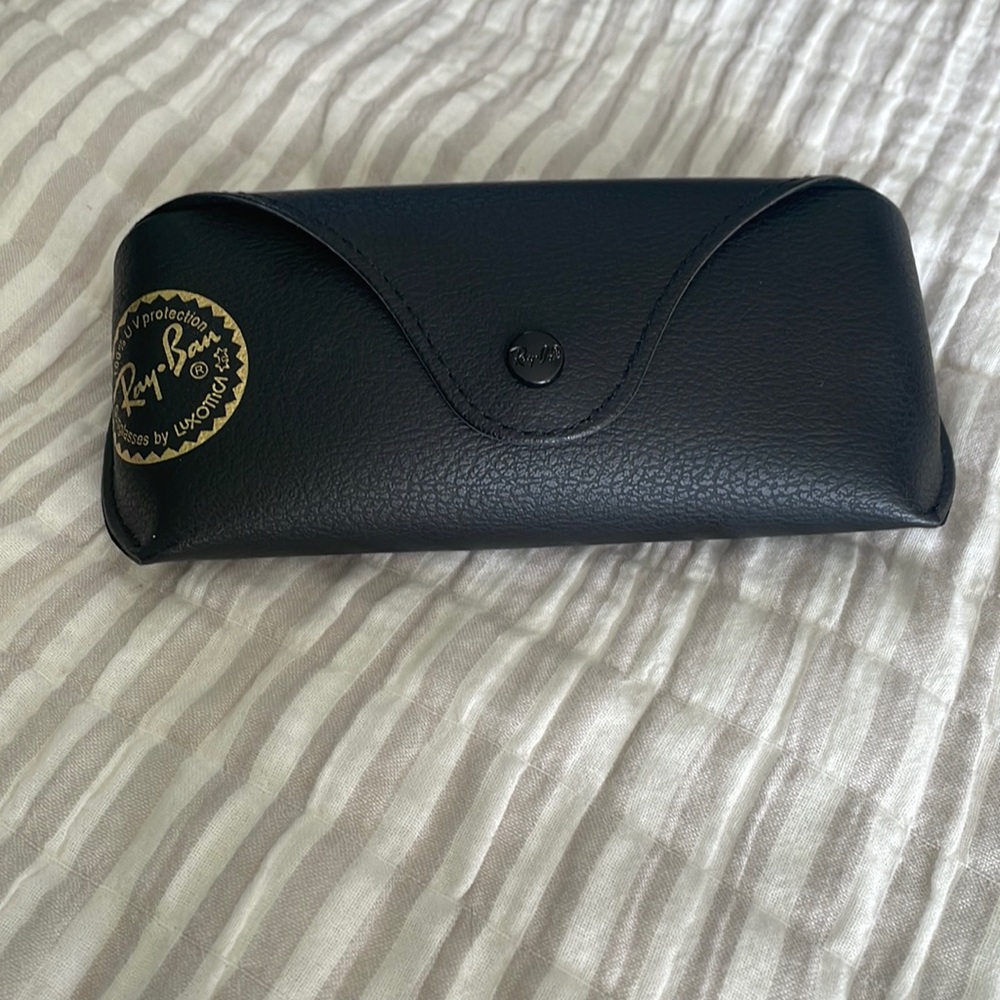 Ray-Ban case - Picture 3 of 3